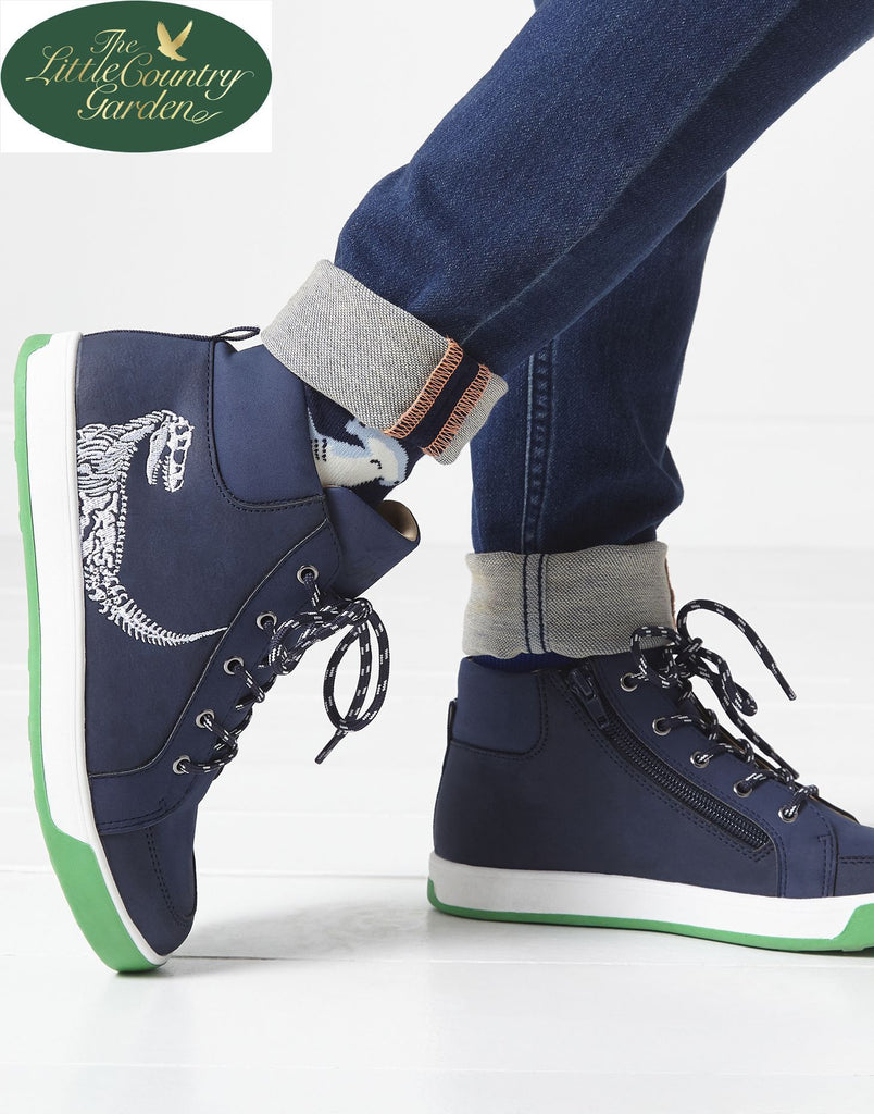 High top discount boys shoes