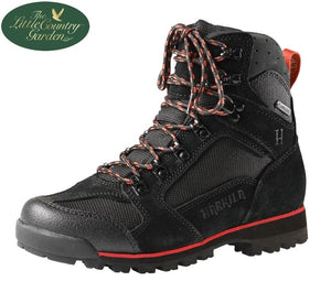 Black Hiking Gortex Boots With Red Touches